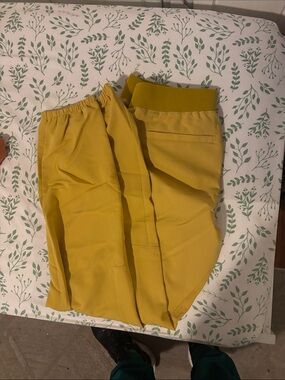 Figs gold joggers